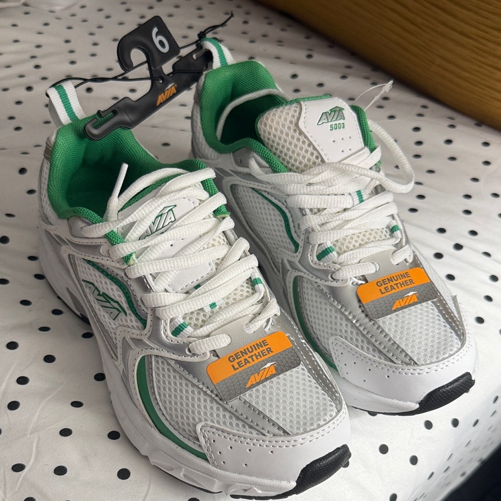 Avia Women White & Green Athletic Sneakers - Genuine Leather